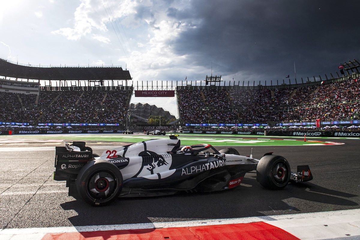 角田裕毅、12番手「走行プランを完了、不可解な挙動を改善したい」PU交換で最後尾スタート、決勝用セッティングに集中