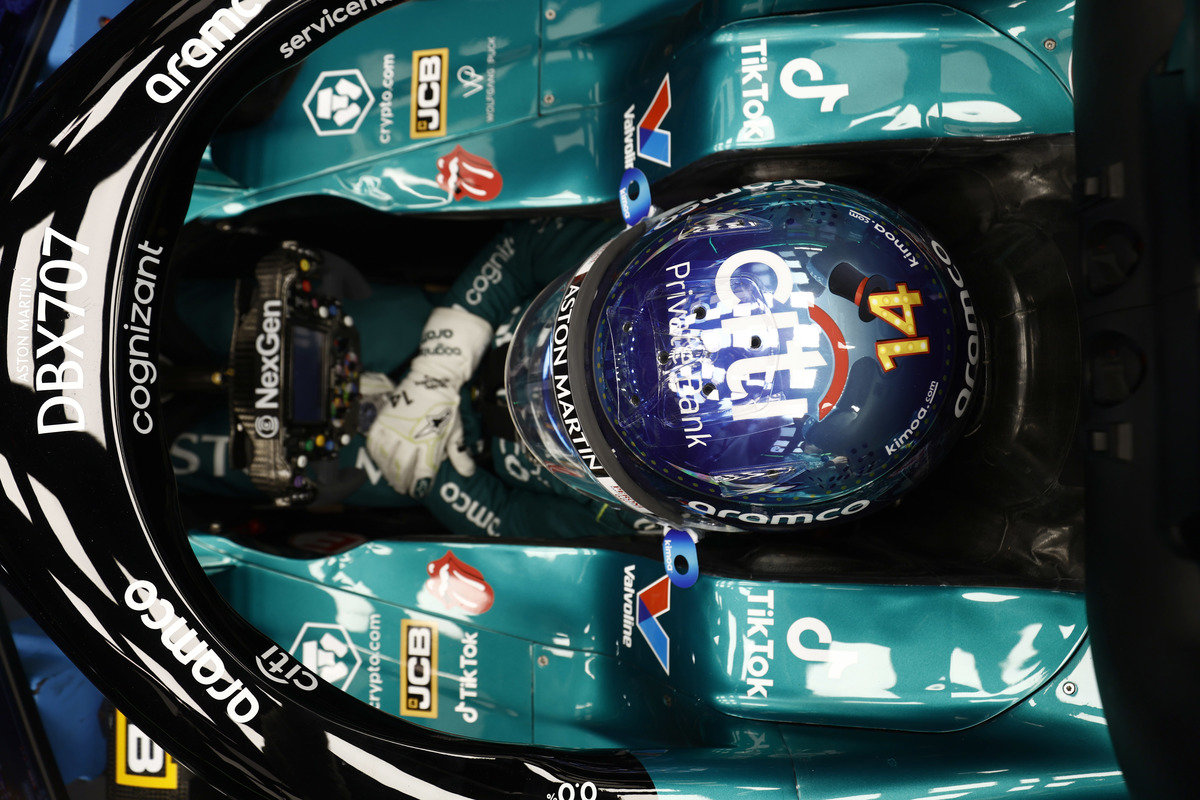 アロンソ、初日3番手「本当に面白いサーキット。夜はタイヤの温度が下がるからハードブレーキングゾーンが面白いよ」