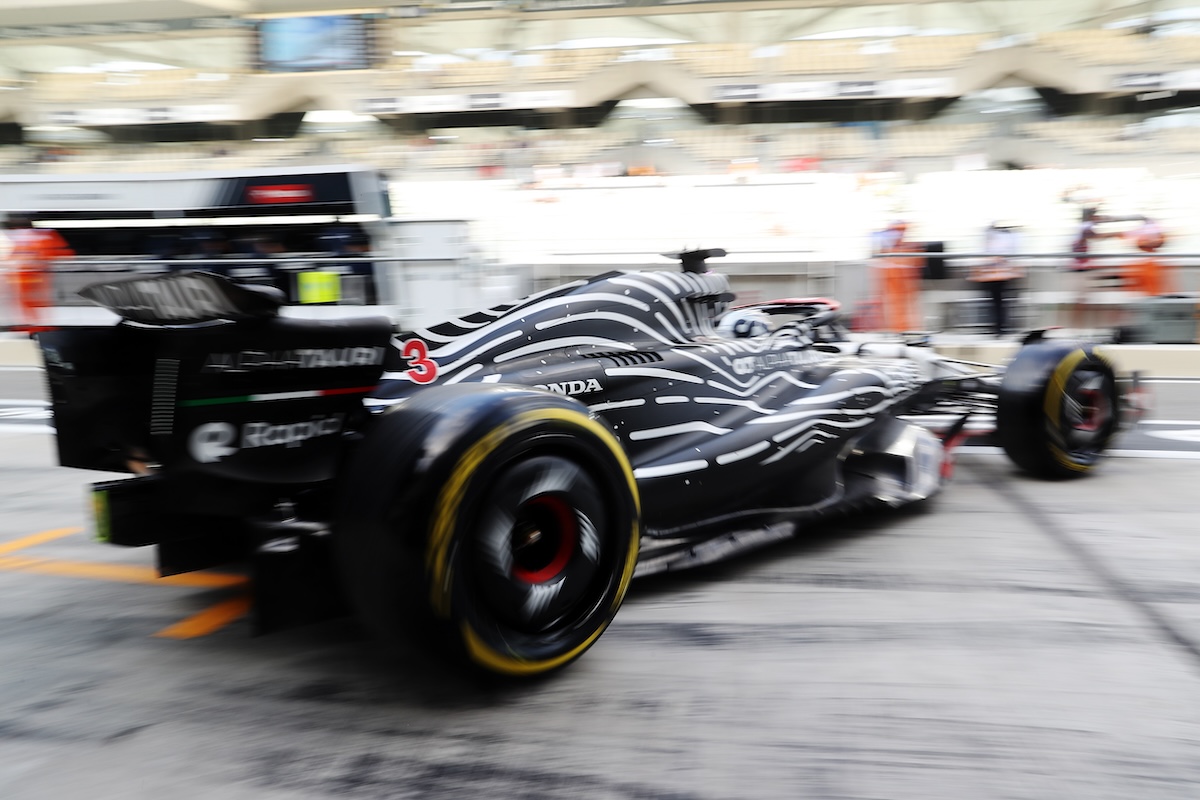 【F1アブダビGP：FP1順位】若手10人が出場！トップ3はラッセル、ドルゴビッチ、リカルド！角田裕毅は10番手