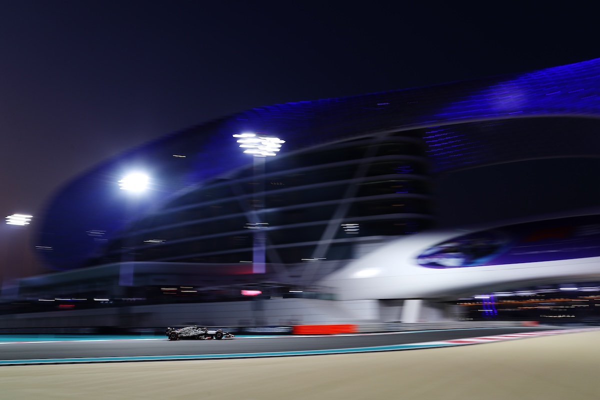 【F1アブダビGP：FP2】赤旗2回で走行時間短縮･･･トップ3はルクレール、ノリス、フェルスタッペン。角田裕毅15番手