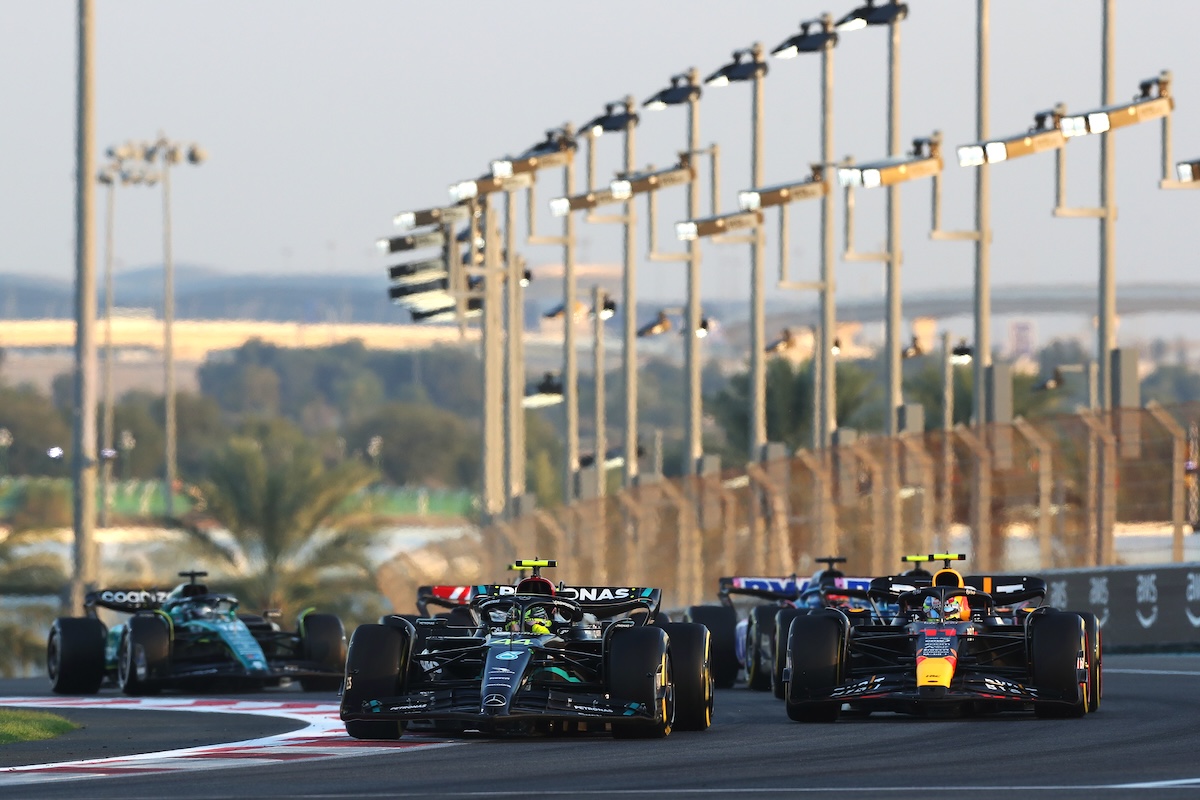 ペレス「今シーズンは決して諦めないことを学んだよ」史上最高のシーズン「フェルスタッペンは傑出している」