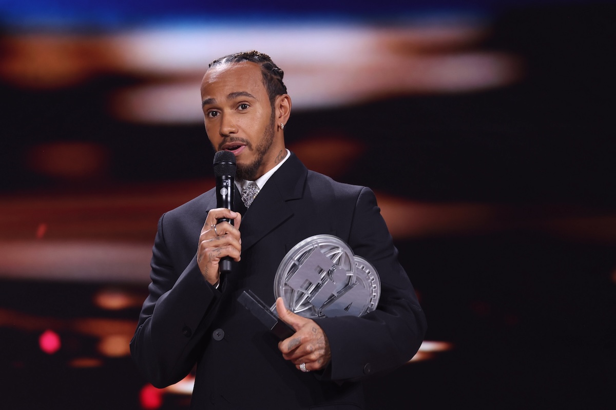 7冠のハミルトン、メルセデスF1代表のスキャンダルを受けてFIAに物申す！「僕たちが一歩前進すると引き戻そうとする人物がいる」