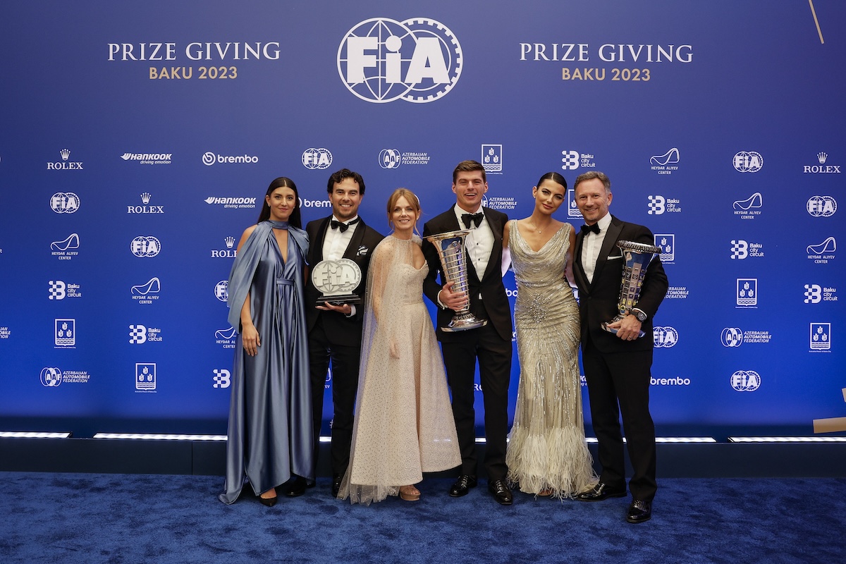 【画像】華やかなFIA表彰式、F1を3連覇したフェルスタッペン「毎週末ベストを尽くして楽しんだ」71年前のシーズン最高勝率記録を更新