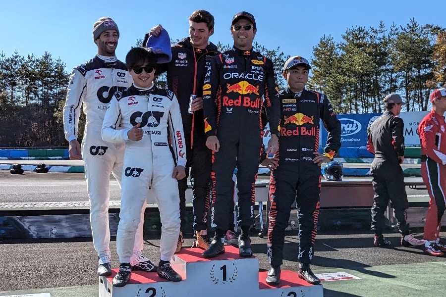 トラックリミット関係なしの笑撃カート対決！「リカルドはテロリスト･･･」撃墜されたフェルスタッペン、最後尾から優勝！リカルドの荒さを学んだ角田裕毅、岩佐歩夢に強烈ブロックでF1の厳しさ教える