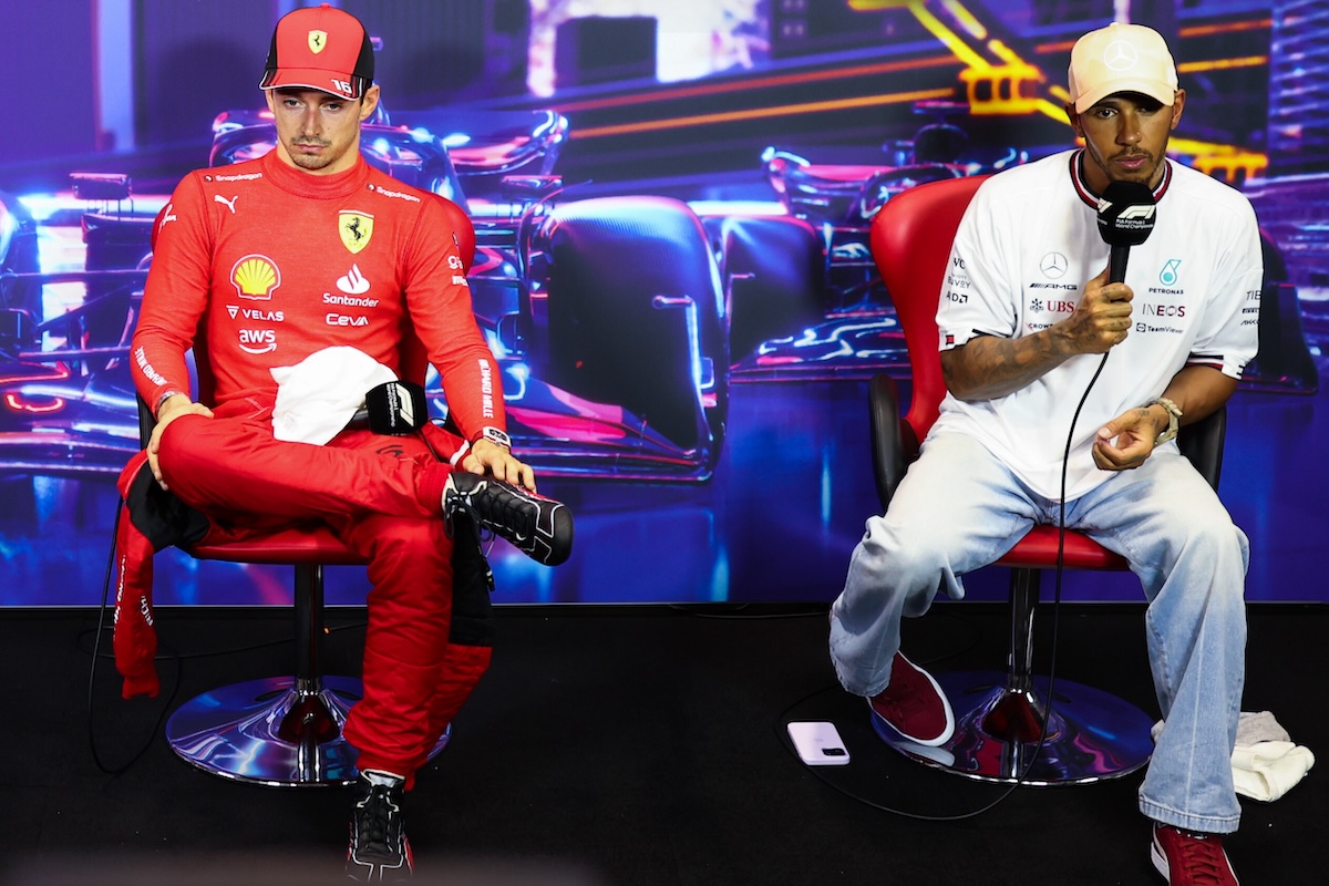 ルクレールは不満？ハミルトンと比較され実力が評価される　フェラーリ内部の力学はすでに変化