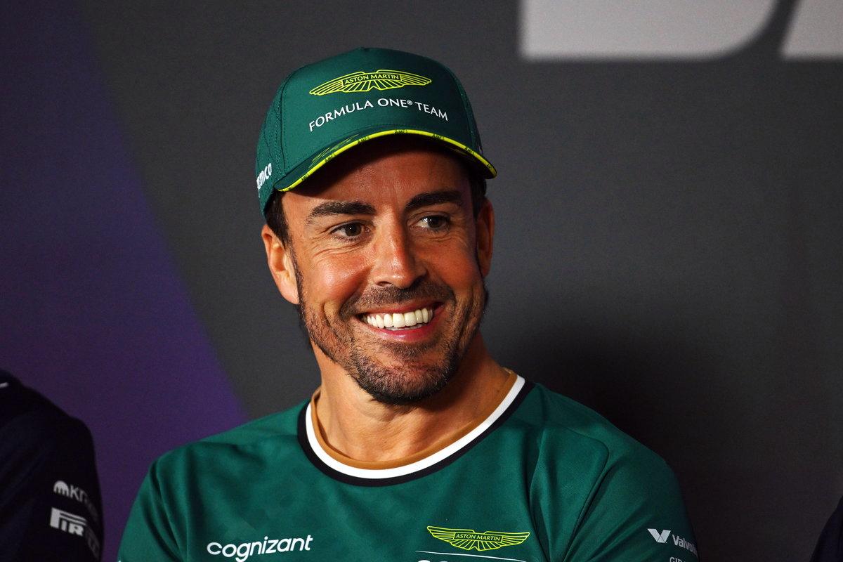 アストンマーティンF1、アロンソ引き留めのためトップチームと同じアップデート哲学を導入