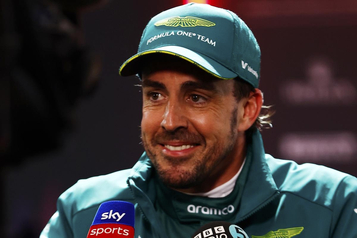 42歳のアロンソ、レッドブルF1とメルセデスの“リスト入り”に満足「今後数週間のうちに将来のことを決める」