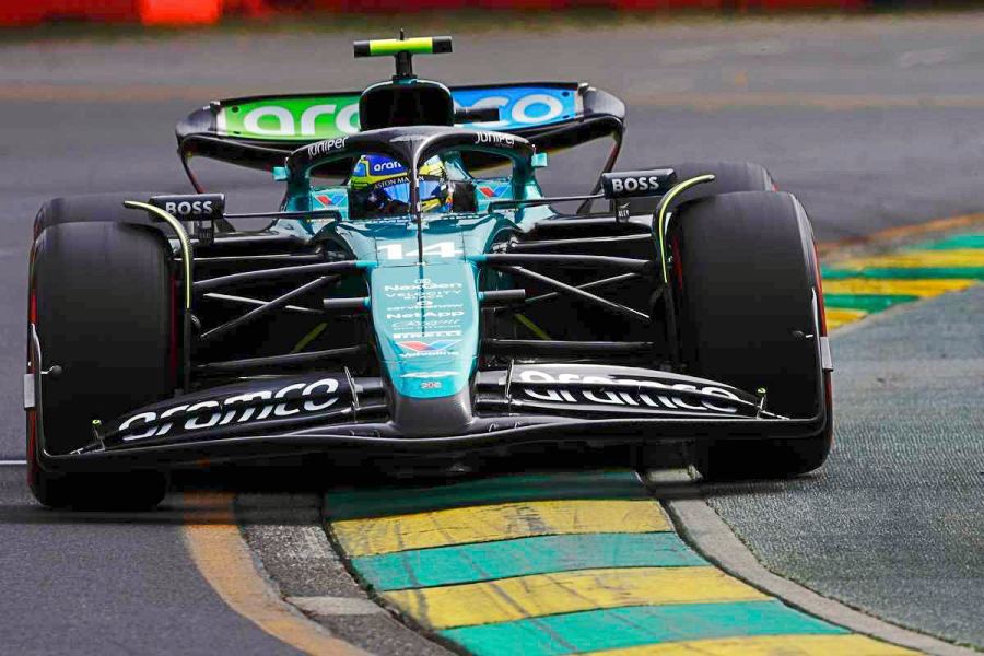 アロンソ「僕のミスだ」予選10番手…チームメイトに及ばなかった理由は？