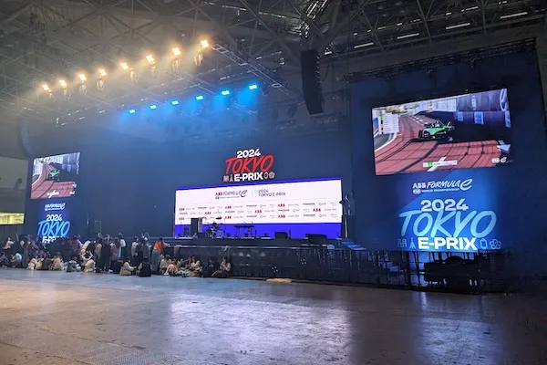 ニッサンがポール獲得！フォーミュラE『ファンビレッジ』大型モニターで応援しよう！チケット必要なし入場無料