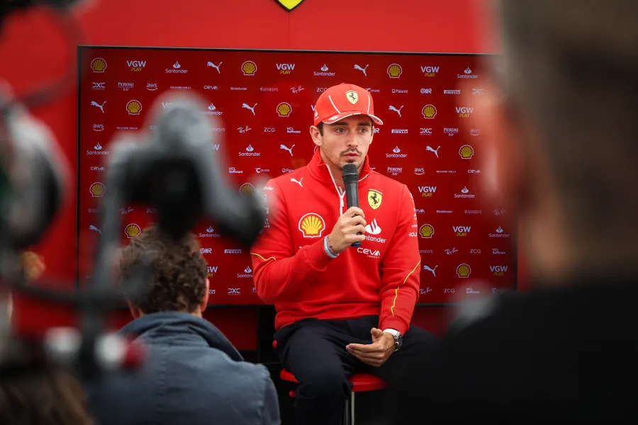 “勝てる”サインツの影に隠れるルクレール「今度は僕が勝つ番」フェラーリF1での勝利と立ち位置に挑戦