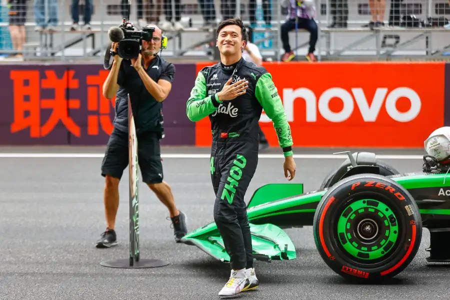 【画像集】ジョウ・グァンユ「あの光景は忘れられない」初の母国F1中国GPで涙―観客の熱狂的な声援に感動「全力を尽くして戦った」