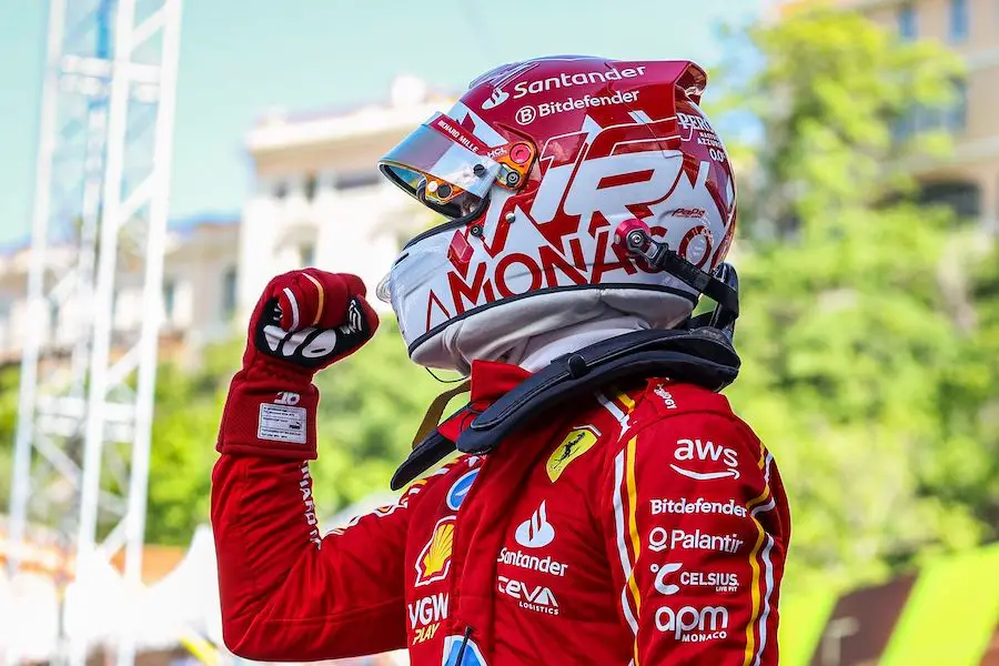 【F1モナコGP】大波乱！1周目に4台リタイアで赤旗中断、ルクレールが母国GPで悲願の優勝！角田裕毅8位