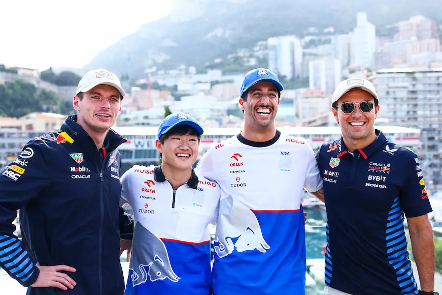 【FP1順位】F1モナコGPはいきなり赤旗で波乱の予感：ハミルトンが最速、角田裕毅8位！ルクレールの速さに注目