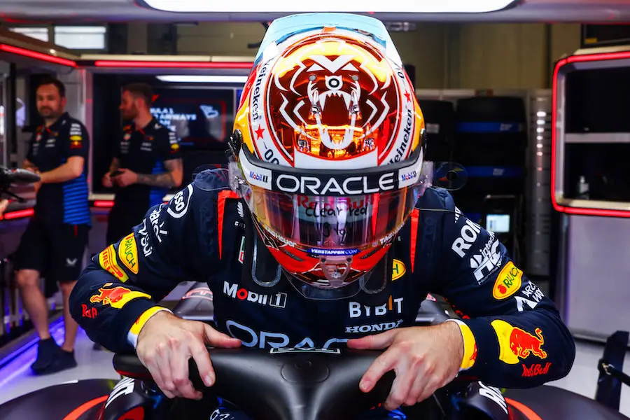 【FP1順位：F1オーストリアGP】フェルスタッペンが最速もトラブル発生で赤旗！角田裕毅は再びトップ10圏内に