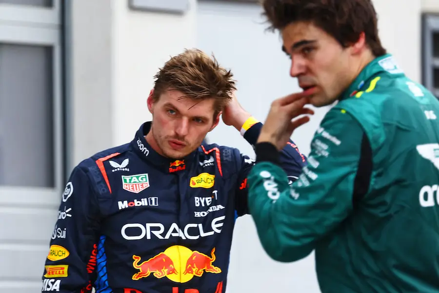 【順位：F1オーストリアGP】まさか…ドラマが起こった！フェルスタッペンとノリスが接触でパンク、ラッセルが棚ぼた優勝！角田裕毅14位、リカルド9位／F1オーストリアGP