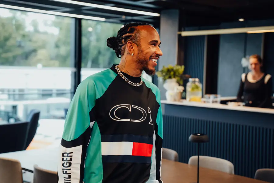 ハミルトン、MotoGPチームオーナーに？マルク・マルケス所属チームと交渉中！