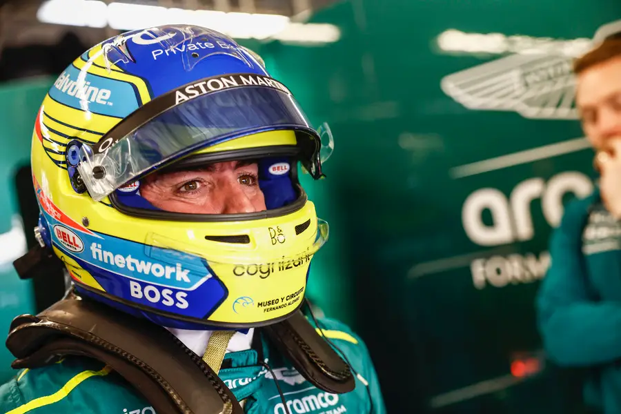 アロンソ、新パッケージでセッティングを試みるもSQ3進出はトラックリミットで阻まれる！／F1アメリカGP初日