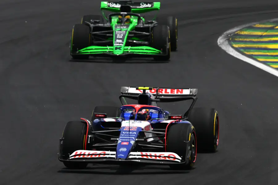 RBディレクター、スプリントでのローソンの成長を称賛！角田裕毅の戦略とは？予選前の改善チャンスに期待！