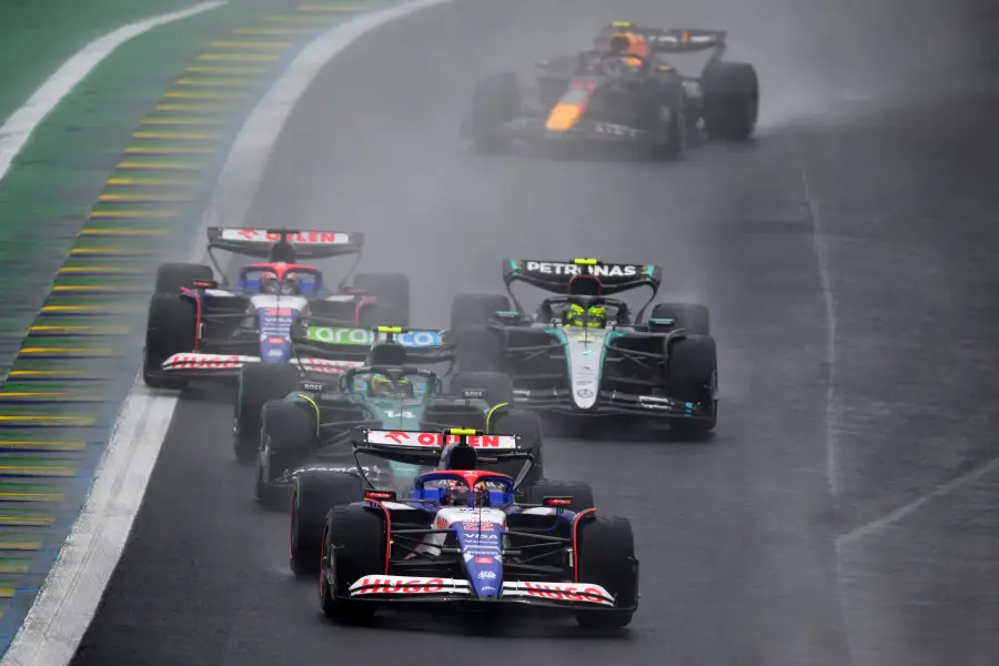 RBエンジニア、2台ポイント獲得に安堵も「もっとポイントを獲れたかも」アルピーヌの戦略勝ちに悔しさを滲ませる！