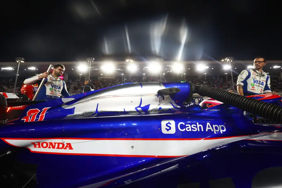 ローソン大苦戦14位！スピンして接触寸前＆マシンバランス悪化　来季シートに向けてアブダビでの逆襲へ決意！