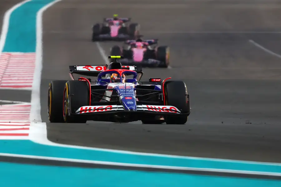 RB幹部語る！角田裕毅の不運なスタート、ローソンのピットミスなど最終戦でチームの課題残す