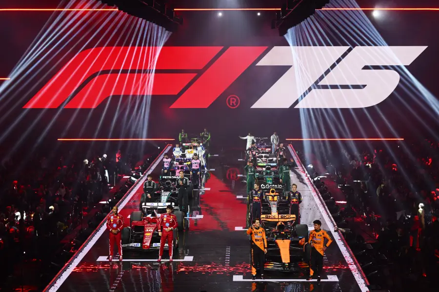 【動画】史上初のF1合同発表会『F1 75 Live』全10チーム20人のドライバーや音楽イベント開催