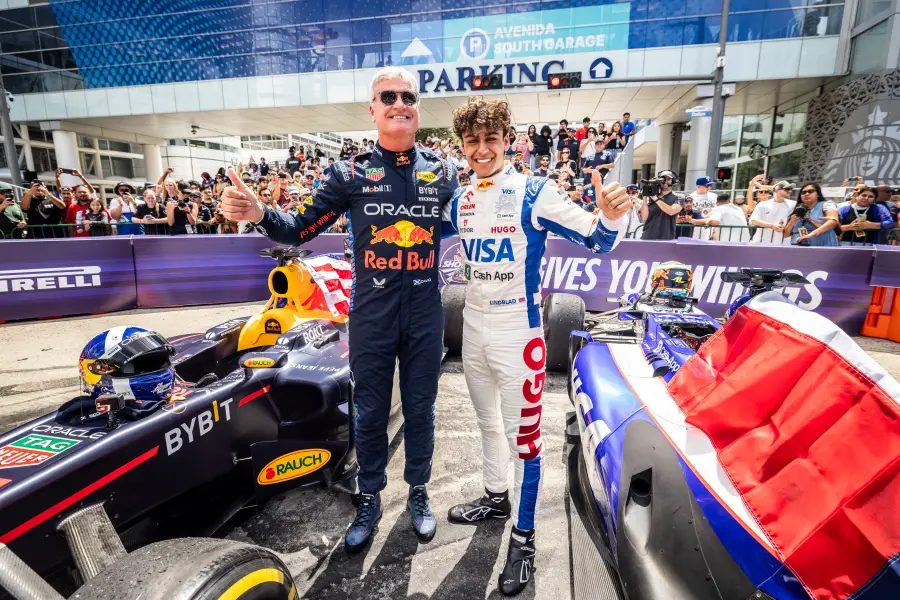 「未来のF1王者」とレッドブル絶賛！驚異の才能17歳リンドブラッド、スーパーライセンス獲得でF1デビュー秒読み！？