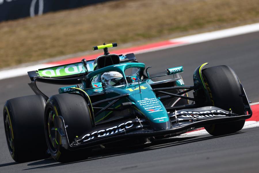 【F1中国GP】アロンソ、トラブルでリタイア！角田裕毅、9番グリッドから8番手へ浮上