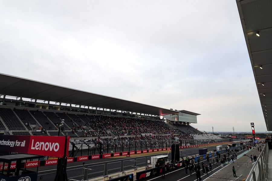 2025年F1日本GP観戦はまだ間に合う！決勝レースは弱雨の中での戦いへ！いよいよ明日14時、F1トップチーム角田裕毅の走りを見逃すな