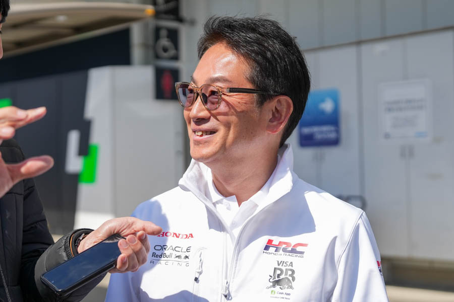 HRC渡辺社長「ほっとしているし、嬉しい」角田裕毅がレッドブルで日本GPフリー走行1回目で大健闘！フェルスタッペンに0.107秒差