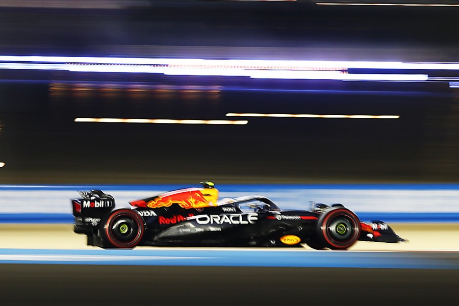 マクラーレンが1-2、角田裕毅は苦戦の18番手..ハジャーは驚きの6番手【F1バーレーンGP：FP2速報】