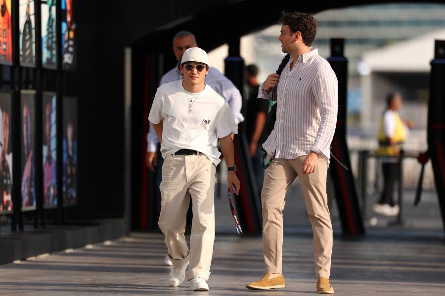 【F1サウジアラビアGP】角田裕毅、フェルスタッペンと0.069秒差／フリー走行1回目30分経過時点