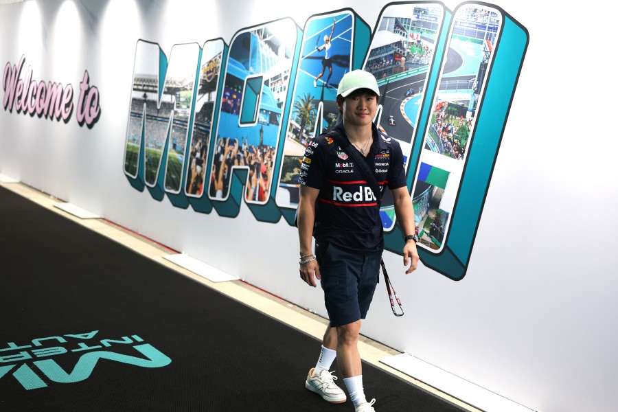 角田裕毅、翼を授かる「何でも可能」14台抜きで6位！決勝は「あと9台抜くだけ！」