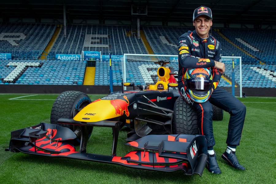 角田裕毅のシートは安泰？フェルスタッペン出場停止なら“17歳F1