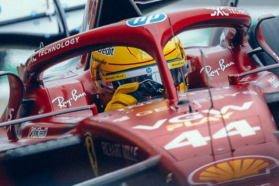 フェラーリよ、ハミルトンの声を聞け…バスール支持と“改革勧告”「長くいる人には見えない」