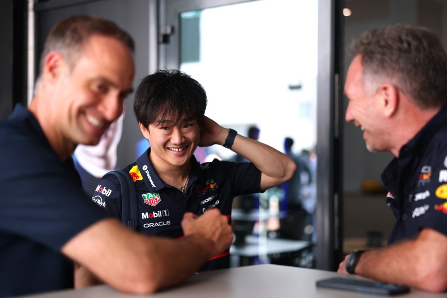 角田裕毅、レッドブルF1を退任したホーナーに感謝「あなたの築いたものを間近で見られたのは特別でした」