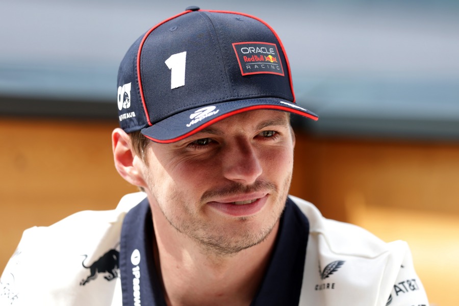 フェルスタッペン移籍に「合意」報道　脱出条項と違約金188億円に注目、父ヨス激怒「しゃべりすぎ」