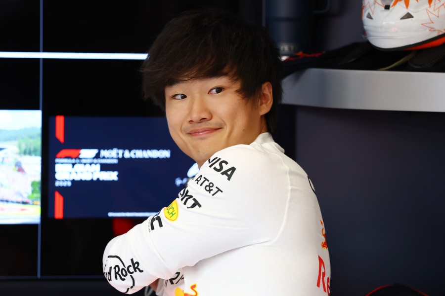 角田裕毅「遅れた誕生日プレゼント」新フロア投入でフェルスタッペンに0.4秒差！“レッドブル新体制”が後押し【F1ベルギーGP】