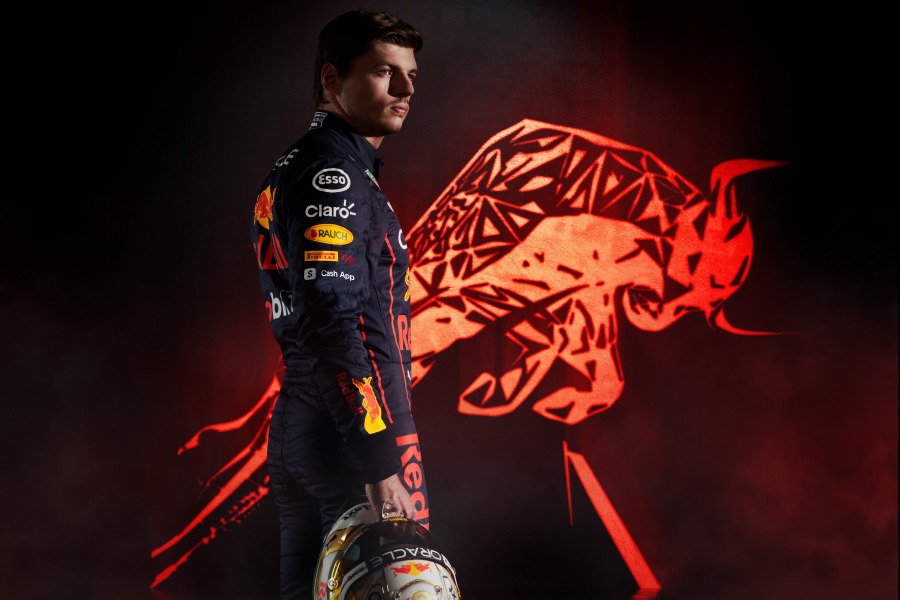 フェルスタッペン「母国GPは特別」夏休み明けのF1オランダGPへオレンジライオン仕様で挑む！