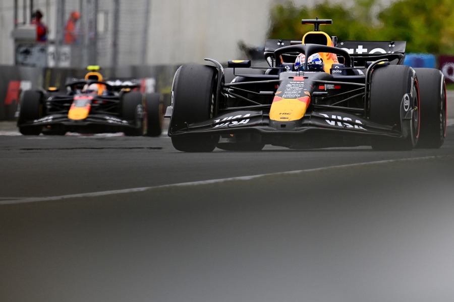 レッドブルF1に何が起きた？メキース代表「FP1から全てが狂っていた」…夏休みで立て直し誓う