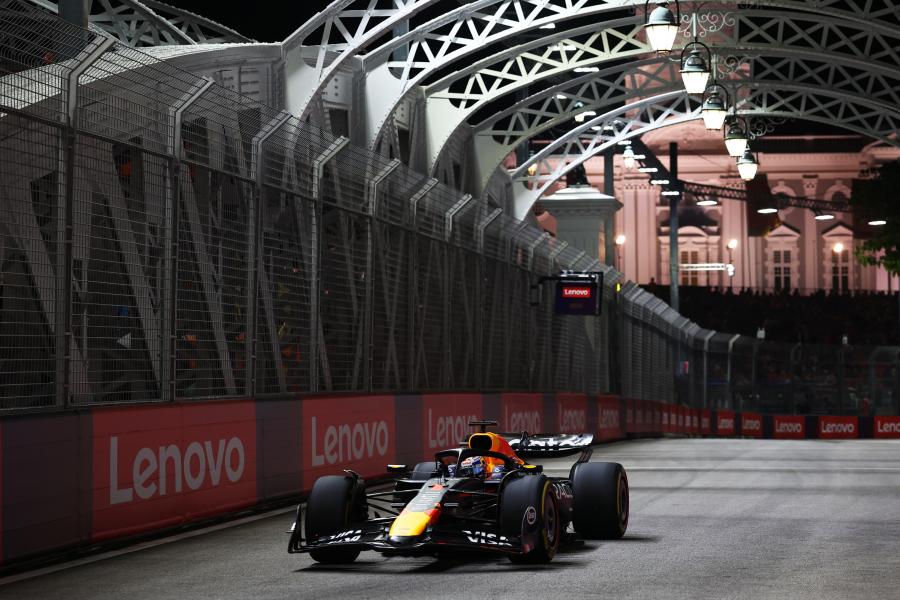 【F1シンガポールGP：FP3タイム／前車差】フェルスタッペン最速！角田裕毅は18番手　ハジャー7番手、ローソン再びクラッシュで赤旗　メルセデス勢が上位