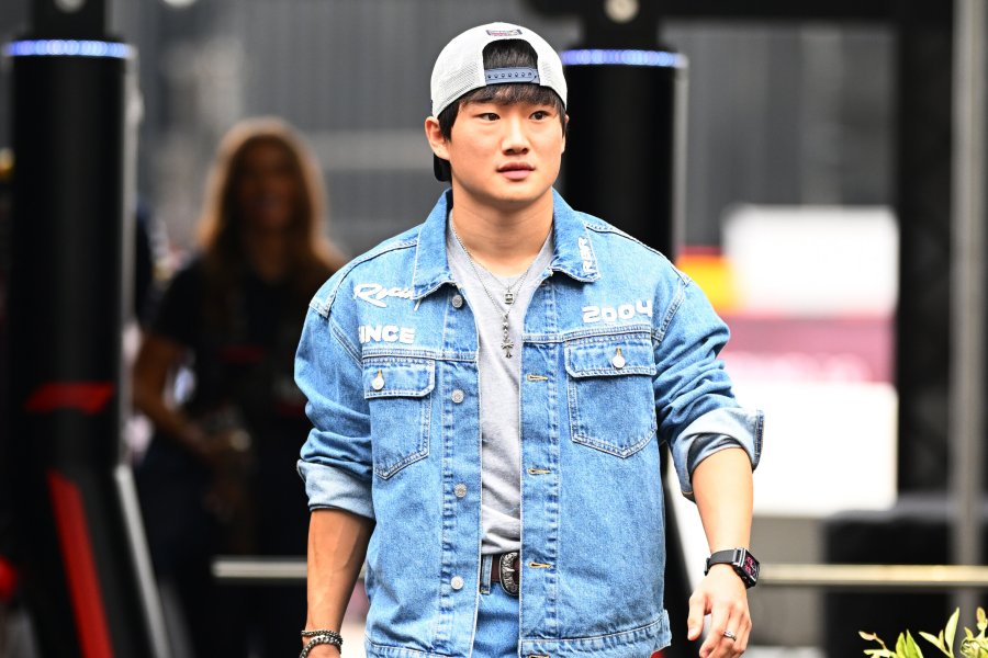 去就決定まであと2戦の角田裕毅、アメリカ入国で再び足止め　昨年ラスベガスに続く“別室対応”