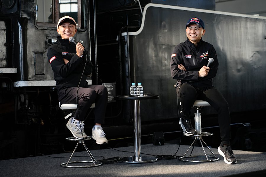 ホンダF1×京都鉄道博物館“異色コラボ”誕生の裏側　野尻＆岩佐が“デゴイチ”前で大盛況トークショー　マクラーレンF1とNSX-GT体験は長蛇の列