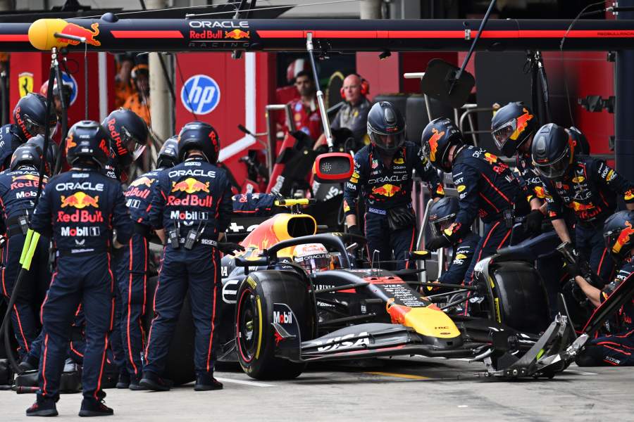 【F1サンパウロGP】FIAが詳細発表　角田裕毅に計20秒ペナルティ！接触→手順違反で痛恨の最下位　フェルスタッペンはピットレーンから3位