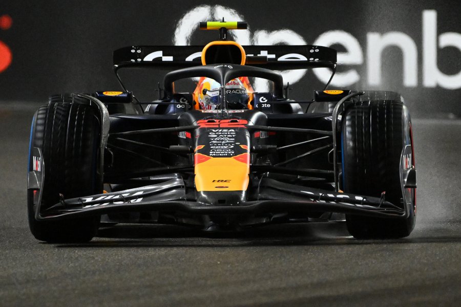 レッドブル代表メキースが角田裕毅に“また”謝罪「チームのミス」フェルスタッペンは2番手【F1ラスベガスGP予選】