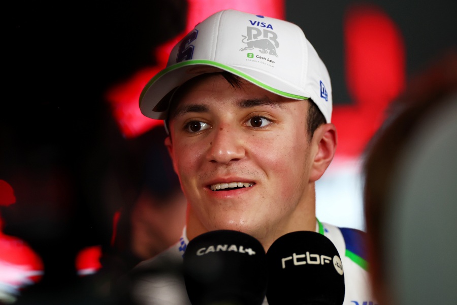 ハジャー、予選6番手の快走「クルマの力を引き出せた」スプリントでは攻めの走り　決勝は“外側スタート”からポイント狙う