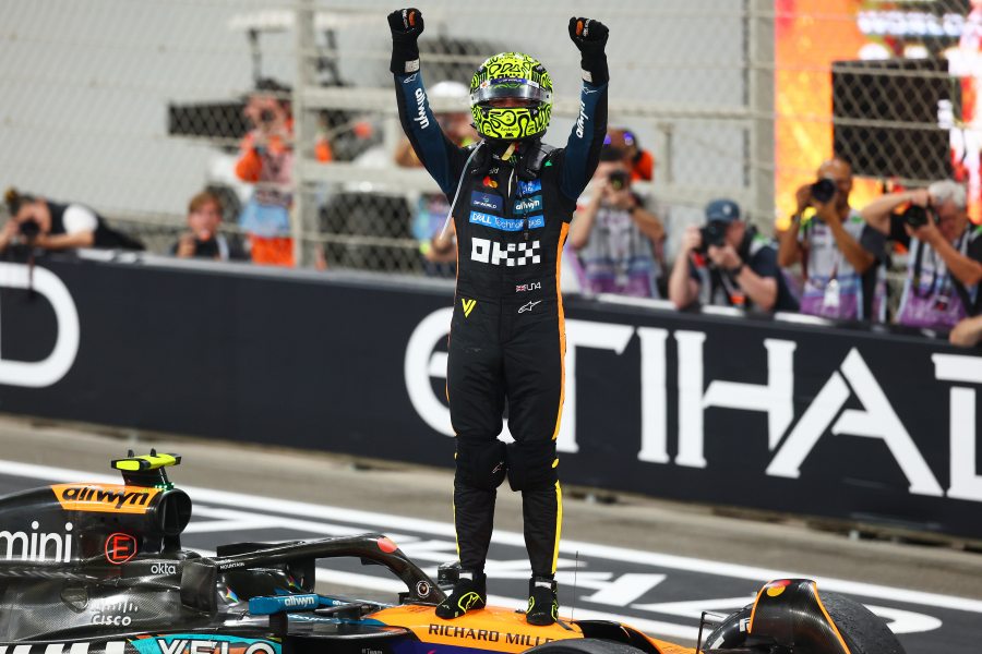 新王者ノリス感涙！「ずっと、ずっと、この瞬間を夢見てきた」アブダビ決勝で悲願の初タイトル獲得／F1アブダビ