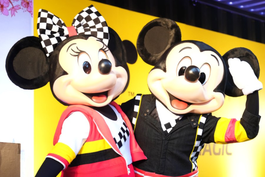 【画像】東京タワーにミッキー登場･･･F1公式イベントでディズニーと夢の共演、日本初披露