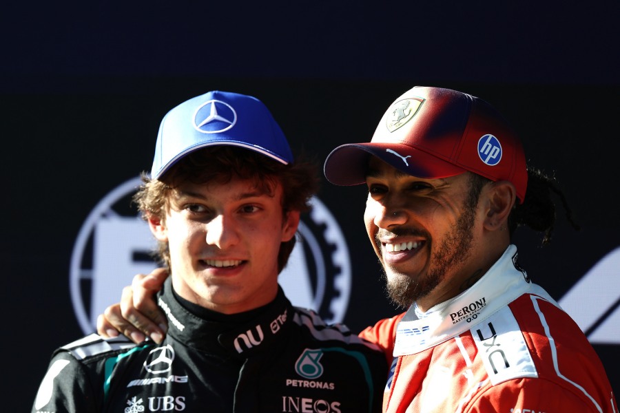 【F1中国GP決勝タイム差】19歳アントネッリが史上最年少ポール・トゥ・ウィン！夢が叶った涙の初勝利