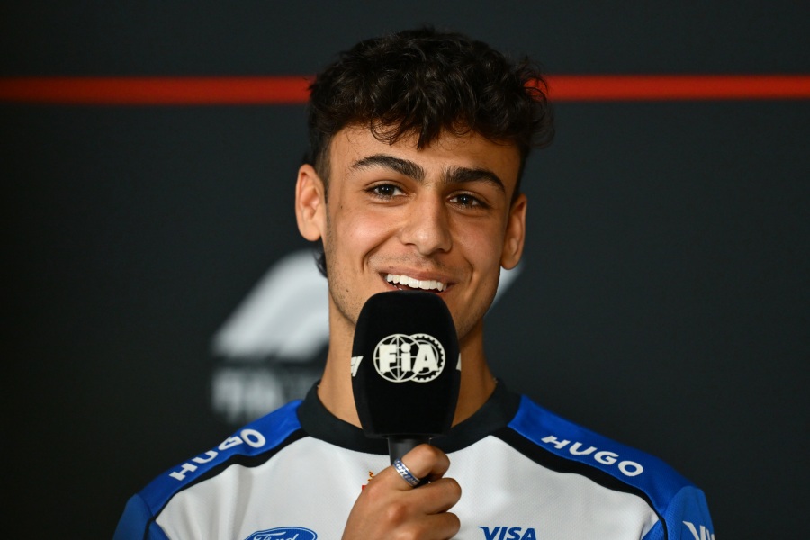 リンドブラッド、セリアック病を乗り越えF1デビュー　18歳ルーキーが初戦で8位入賞